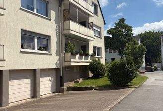 Aussenansicht  mit Balkon im DG