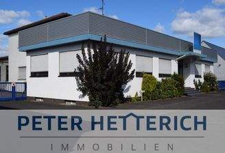 Erdgeschoss mit Parkplätzen