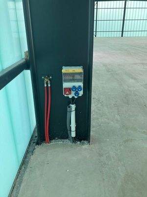 Verteiler an jeder Stütze