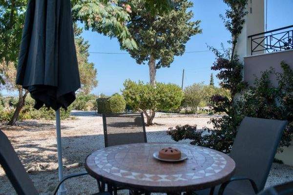 Kreta, Xirosterni: Ruhiges Anwesen in der Nähe des Strandes zu verkaufen