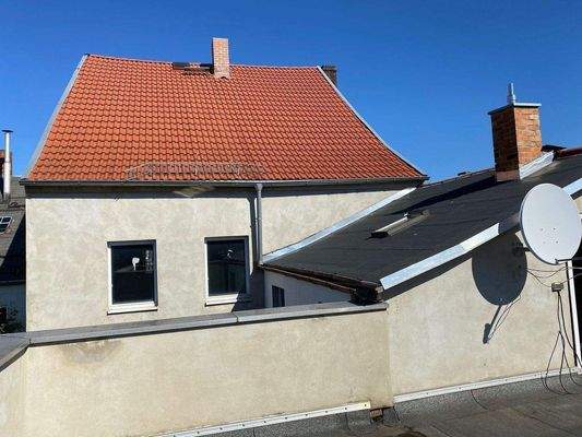 Rückwärtige Ansicht des Hauses von der Dachterrass