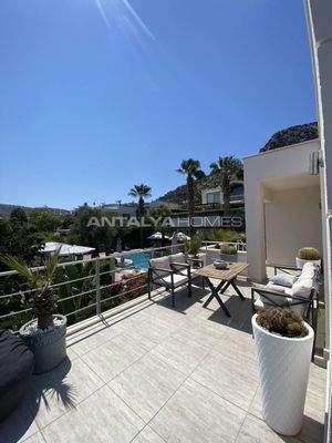 Furnished Flat with a Sea-View Terrace in Bodrum Türkbükü