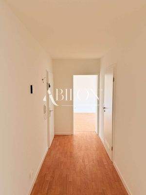 Diele (Ansicht zum Wohnzimmer)