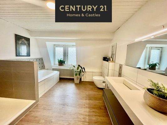 Frisch renoviertes Bad