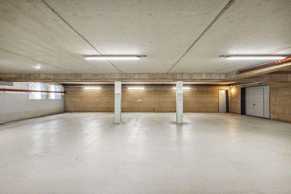 14 Tiefgarage