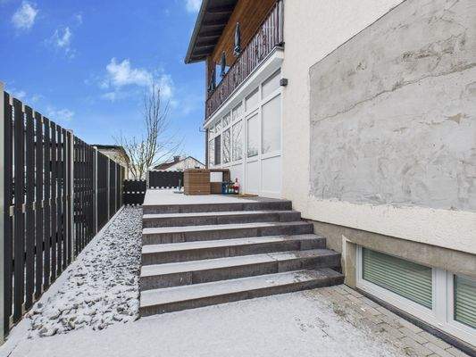 Zugang & Terrasse Einliegerwohnung