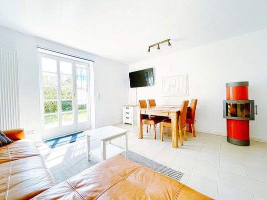 Wohnzimmer mit Essbereich