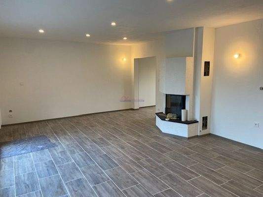 Wohnzimmer Kamin Blickrichtung Küche