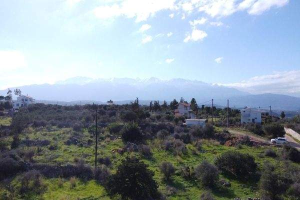Kreta, Kokkino Chorio: Landschaftlich reizvolles Grundstück mit Meerblick zu verkaufen