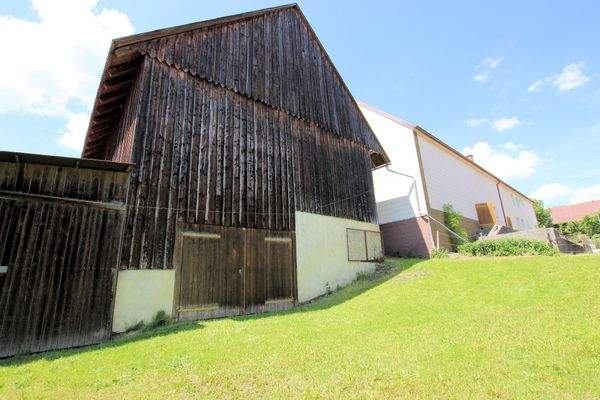 sep. Stallung hinten