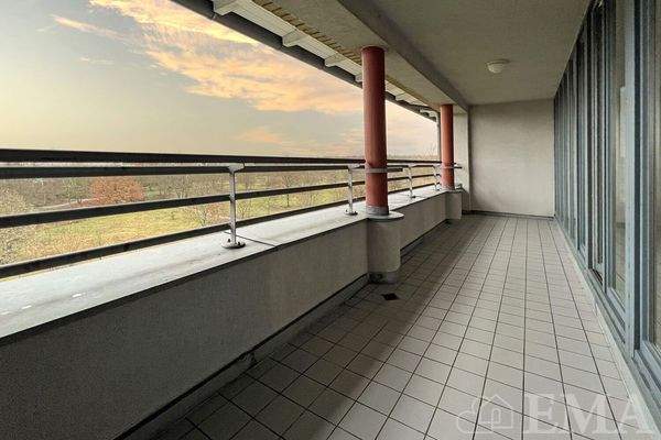 großzügiger Balkon