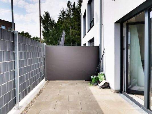 Sonnige Terrasse mit fast 10m² Fläche