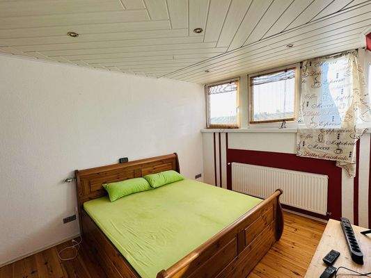 Elternschlafzimmer OG