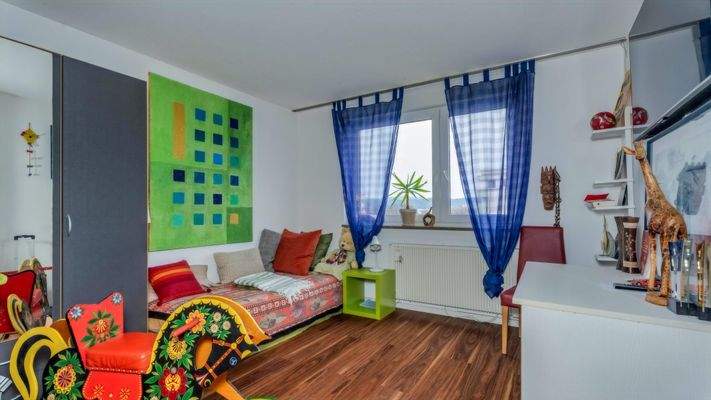 Kinderzimmer / Büro