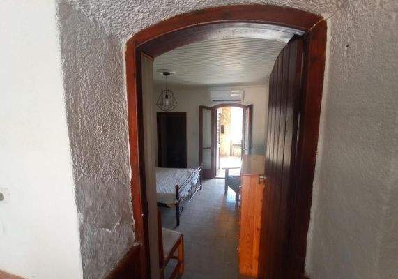 Kreta, Epano Sisi: Doppelhaushälfte mit einem Schlafzimmer. Nur 10 Minuten zu Fuß zum Strand