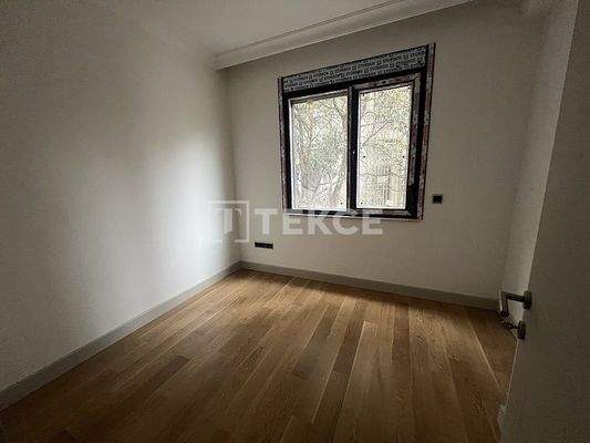 Properties within Walking Distance to the Beach in Kadıköy