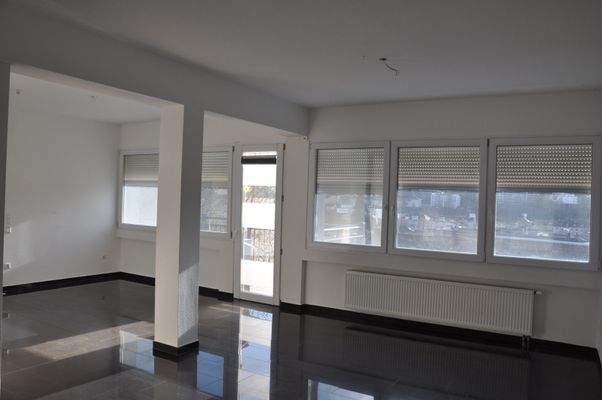 Wohnzimmer+ offene Küche