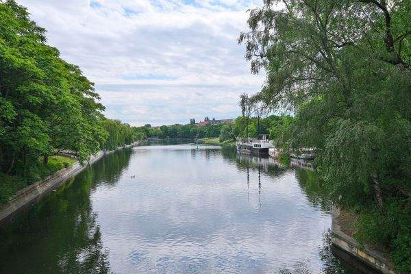 Landwehrkanal vis-à-vis im Sommer