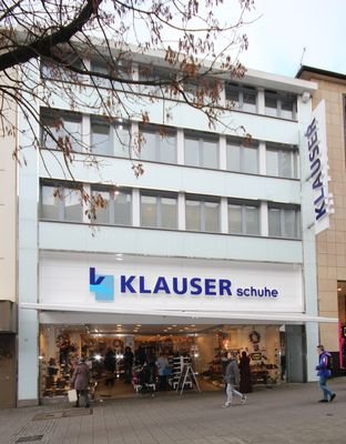 Front zur Hauptstraße