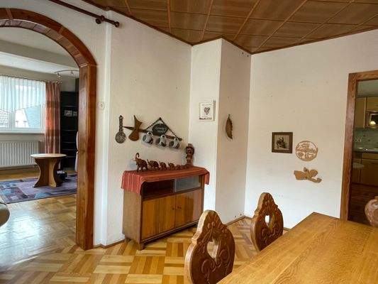 OG - Esszi mit Durchgang ins Wohnzimmer