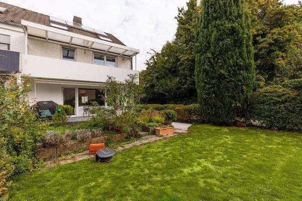 Hintere Hausansicht II