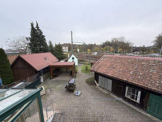 Hofblick und Umgebung