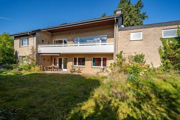 Der Garten ist vor fremden Blicken geschützt.