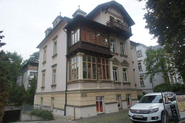 2 PKW-Stellpl. im Hof