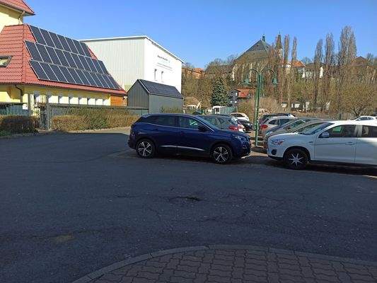 Ansicht Außenparkplätze