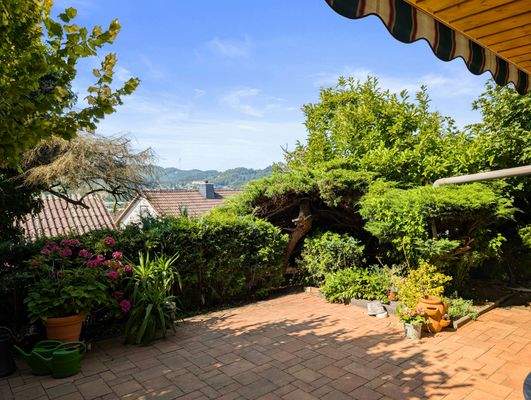 Ausblick Terrasse Einliegerwohnung - Werz Immobilien