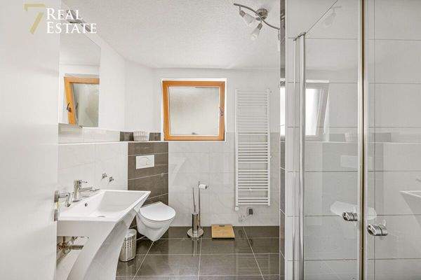 20250911_Kamil_Trojan_Design_Menzingen_Hebelstr._16_Bildnummer-024