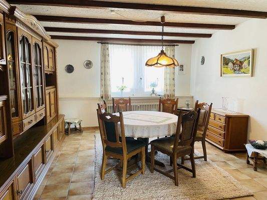 Wohn- und Essbereich im OG 