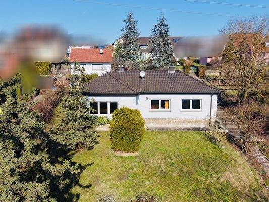 Ihr Platz an der Sonne... von viel Grün umgebenes Haus mit unverbauter Aussicht