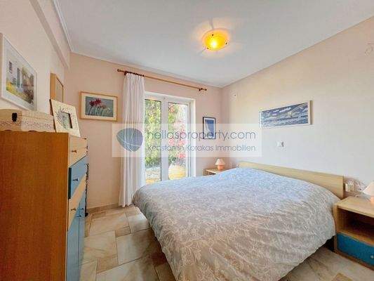 82aa8878b83c4c219cb3bf96738c67fb-original