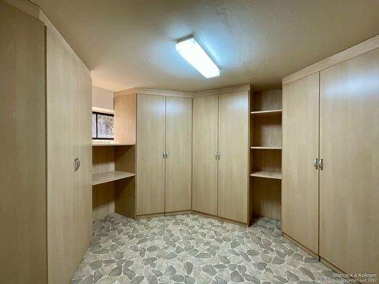 Vorratsraum im Keller