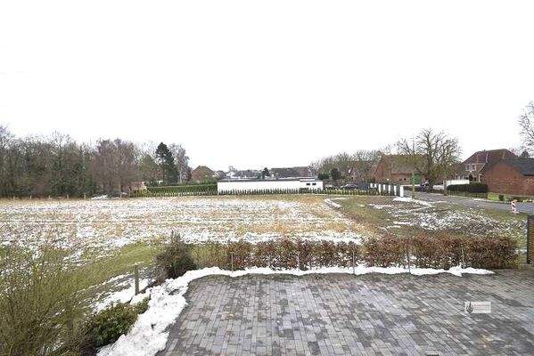 5 KFZ Stellplätze zusätzlich anmietbar für Zweitfahrzeug