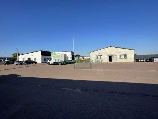 Vorderansichten Gebäude 1 und 2