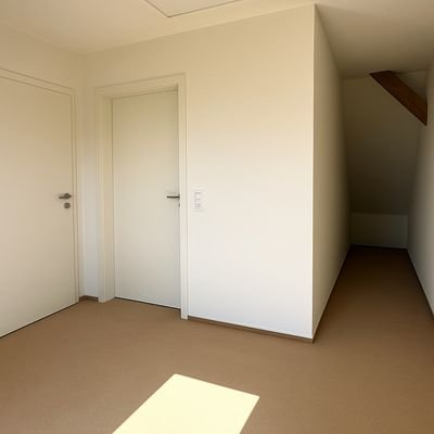 Durchgangszimmer im OG