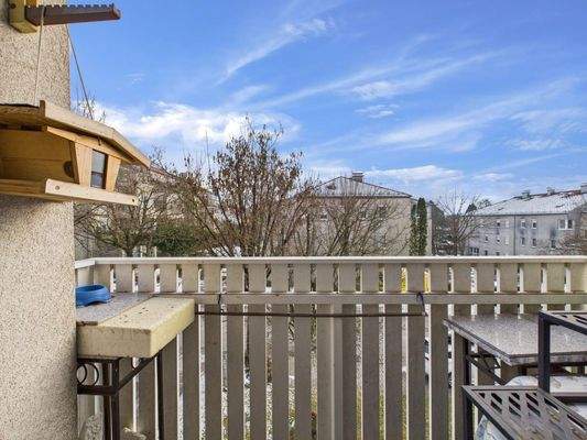 CAM04191G0-PR0073-STILL010