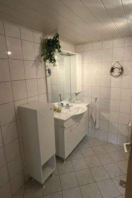 zweites Foto Bad im Untergeschoss