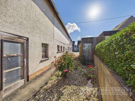 CAM04062G0-PR0045-STILL005