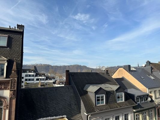 Der Blick vom Balkon zur Mariensäule