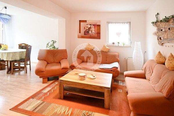 Wohn-/ Essbereich (Blick 2)