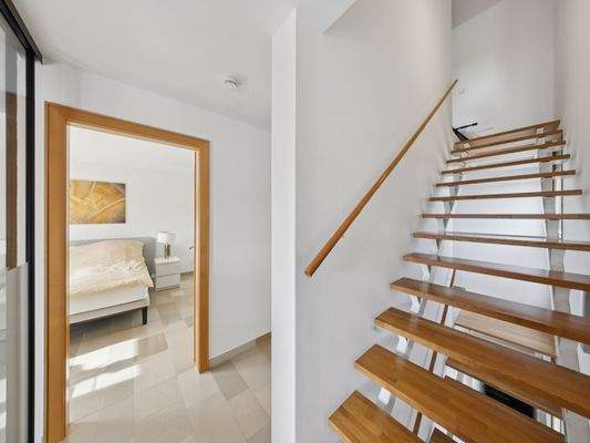 Diele OG Aufgang zum DG