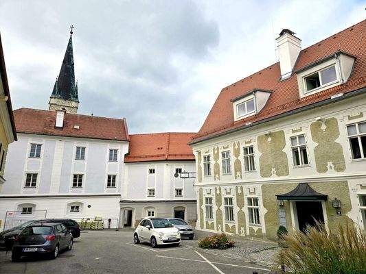 Geschäftsraum in Zentrumslage - Vorplatz