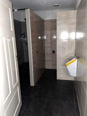 Bad/Dusche EG