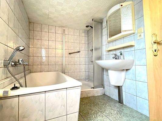 Badezimmer im Erdgeschoss