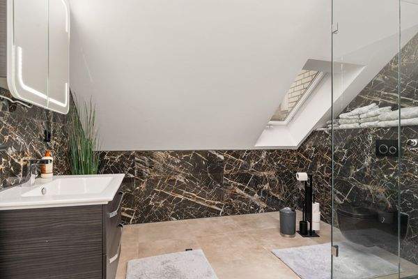 Dusche (5,62 m²) ...