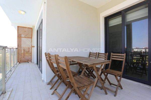 2-Bedroom Apartment for Sale in a Complex with Pool in Antalya