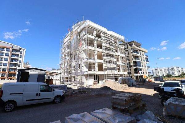 Flats in Complex with Pool in Antalya Kepez